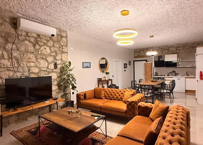 Belgravia Villa *